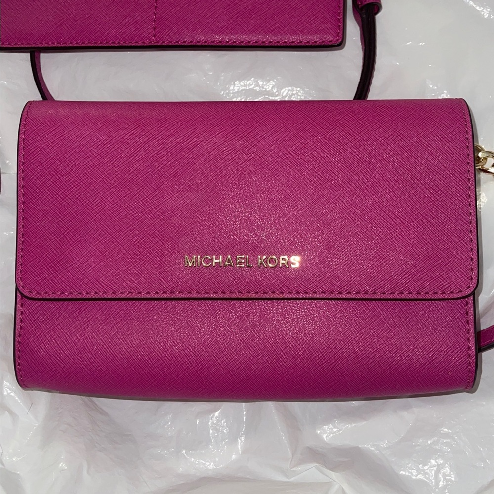 Michael Kors Leather Purse Crossbody Shoulder Strap Pink (Hot Rose) wristlet - Picture 2 of 10
